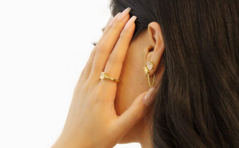 Ameya अमेय | Rosenquarz | Ohrstecker mit Kette | 18K Vermeil Vergoldung